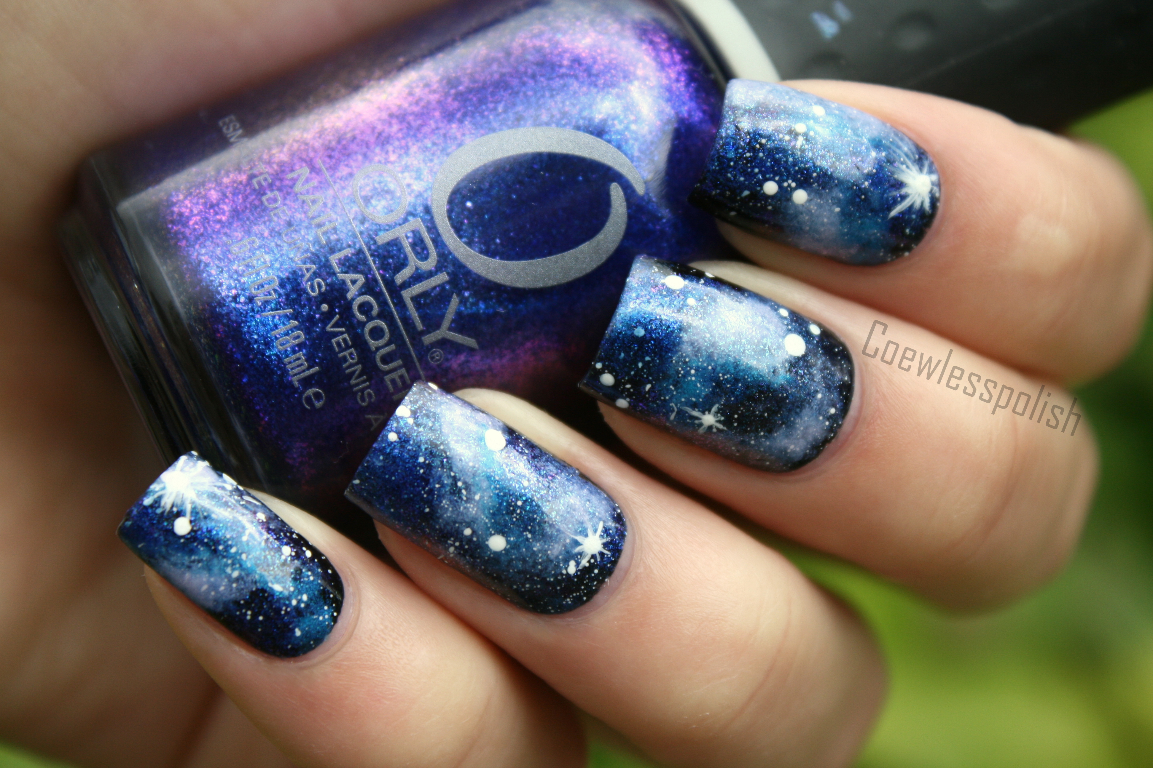 Galaxy Nail Art Blue galaxy nail art